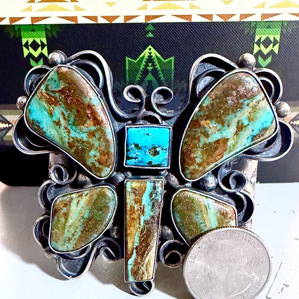 Massive Butterfly Cuff – by Juan Guerrero for Chimney Butte- Over 145 GRAMS - Picture 5 of 7